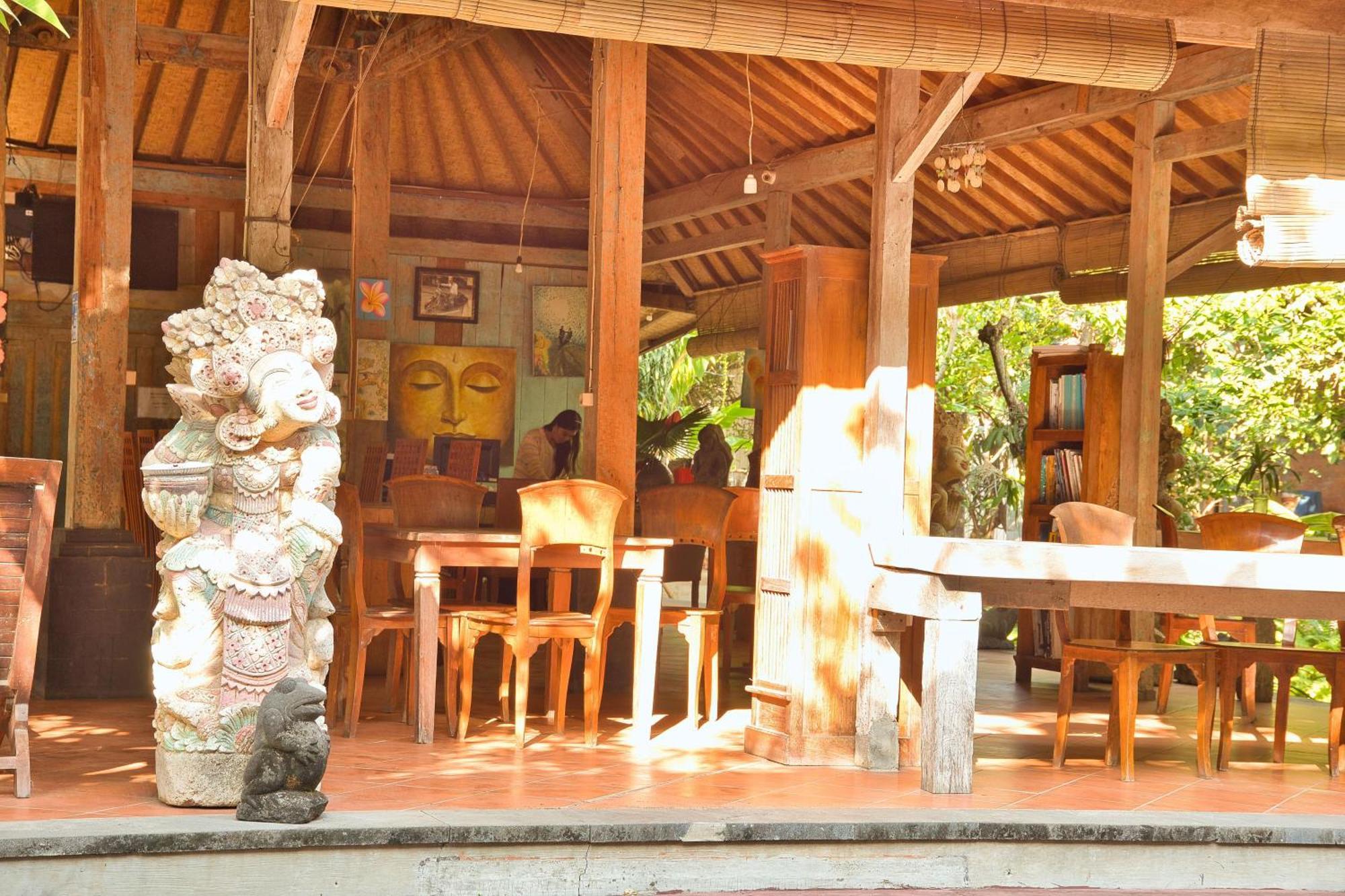 Sanur Bali Telaga Hati Yoga Healing And Retreat Center Hostel מראה חיצוני תמונה
