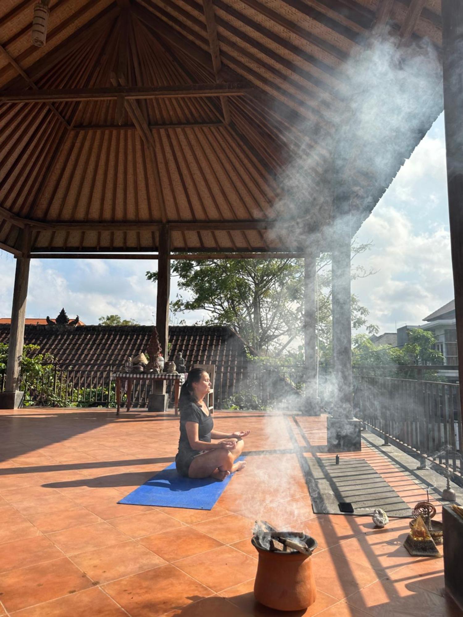 Sanur Bali Telaga Hati Yoga Healing And Retreat Center Hostel מראה חיצוני תמונה