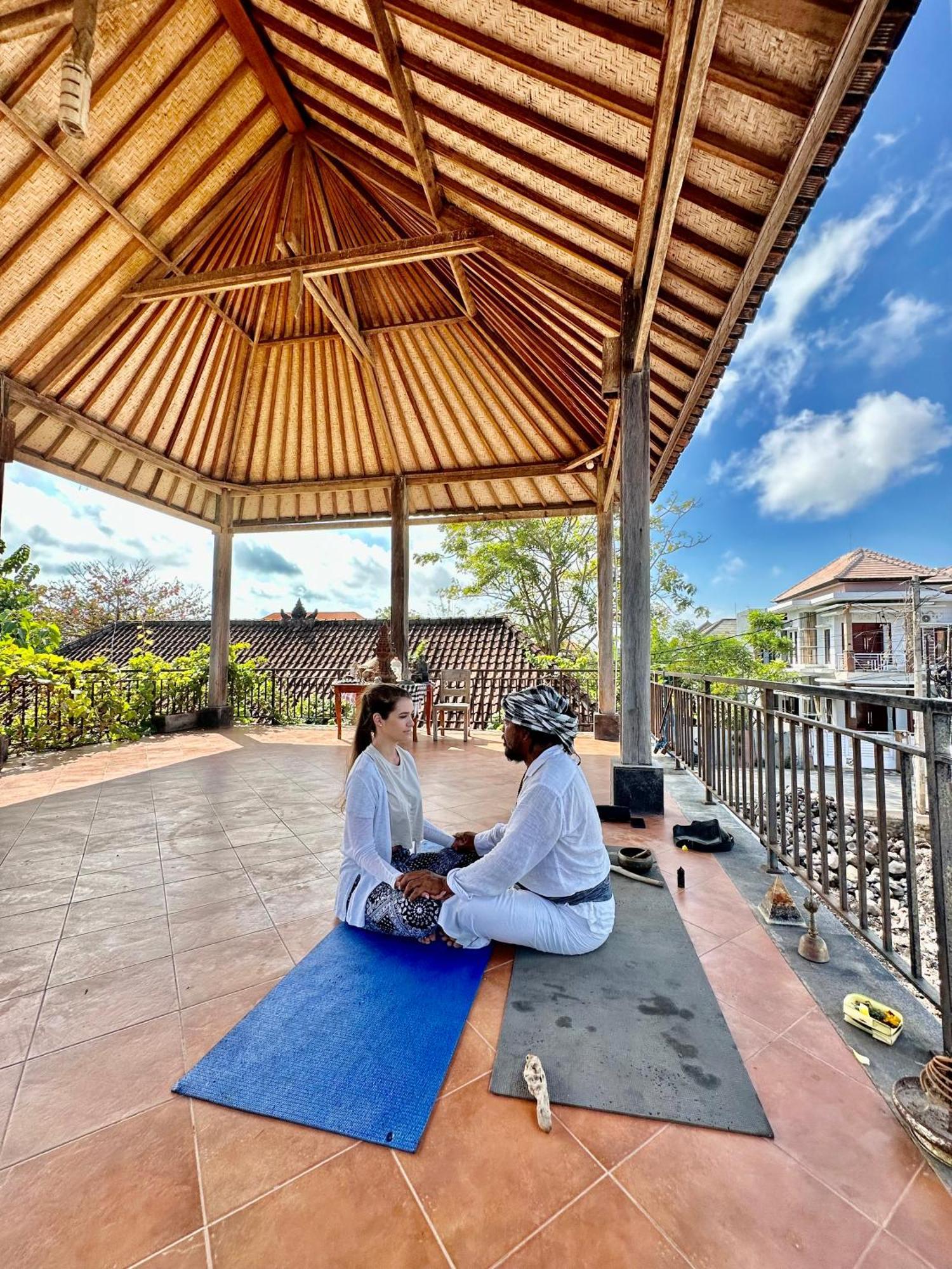 Sanur Bali Telaga Hati Yoga Healing And Retreat Center Hostel מראה חיצוני תמונה